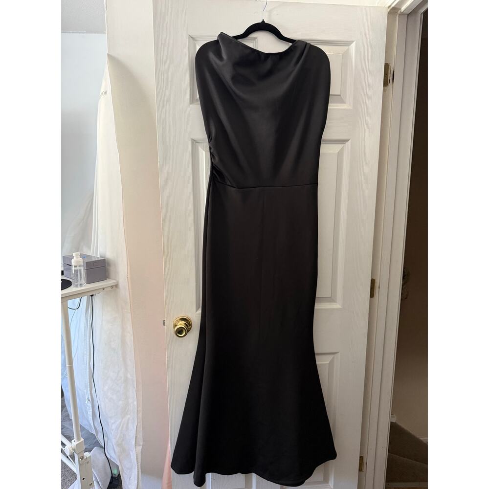 Long Black Form Fitting Dress Size 12